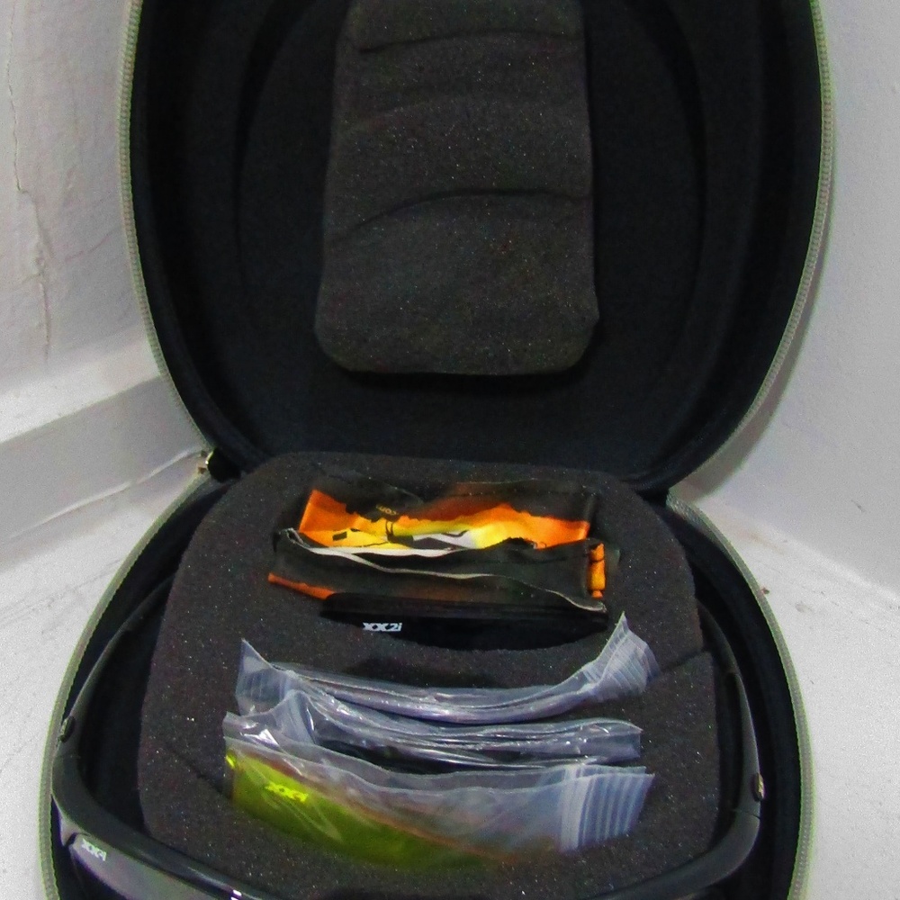 Professional Racing Sunglasses - Picture 3 of 8